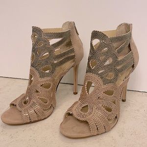 NWOT Jessica Simpson heels